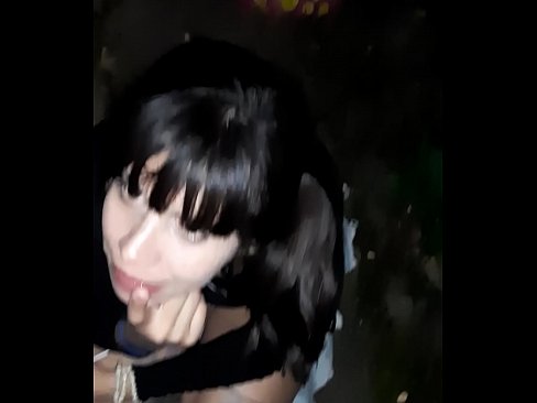 ❤️ Na rua, o pénis inchado em troca de doces ️ Sexo superior em pt.pornobot.ru ☑